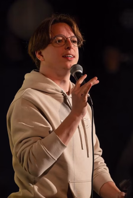 CEE73558-3E1A-4C40-9849-F862684B01CE