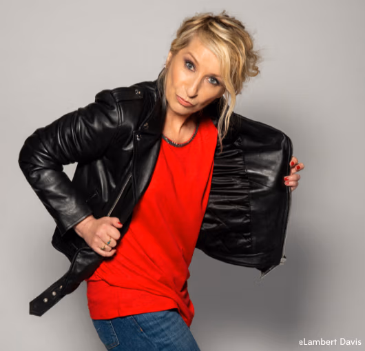 Elisabeth Buffet en spectacle à nantes et en tournée dans toute la France